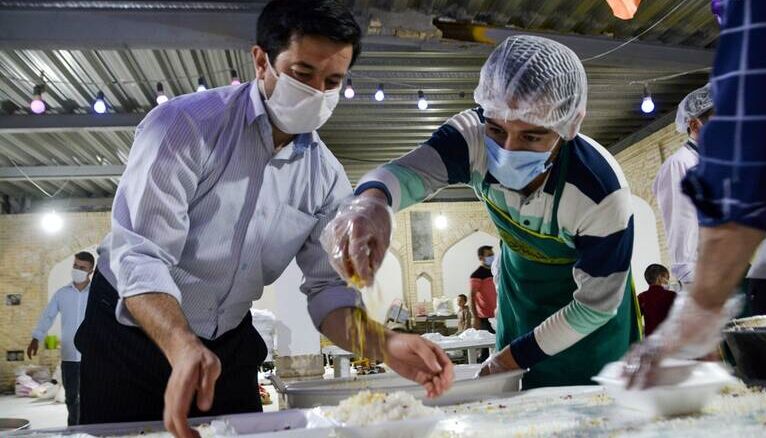 این مسجد برای عید غدیر 2 هزار روستایی را غذا میدهد