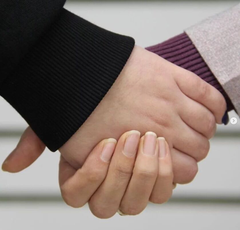 امیر غدیر| روایت معلمی که با شاگردِ بی حجابش عقد اُخوت بسته است