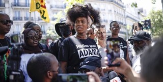 بازگشت تظاهرات‌کنندگان به خیابان‌های پاریس