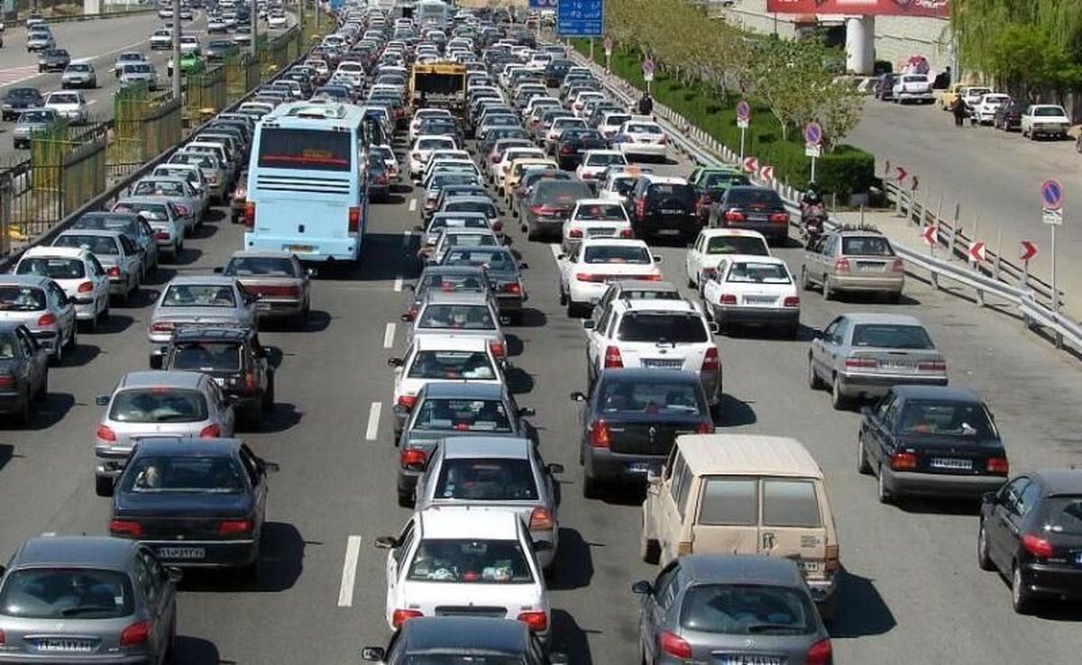 آخرین اخبار از وضعیت راه های کشور؛ ترافیک سنگین در محورهای چالوس، هراز و فیروزکوه
