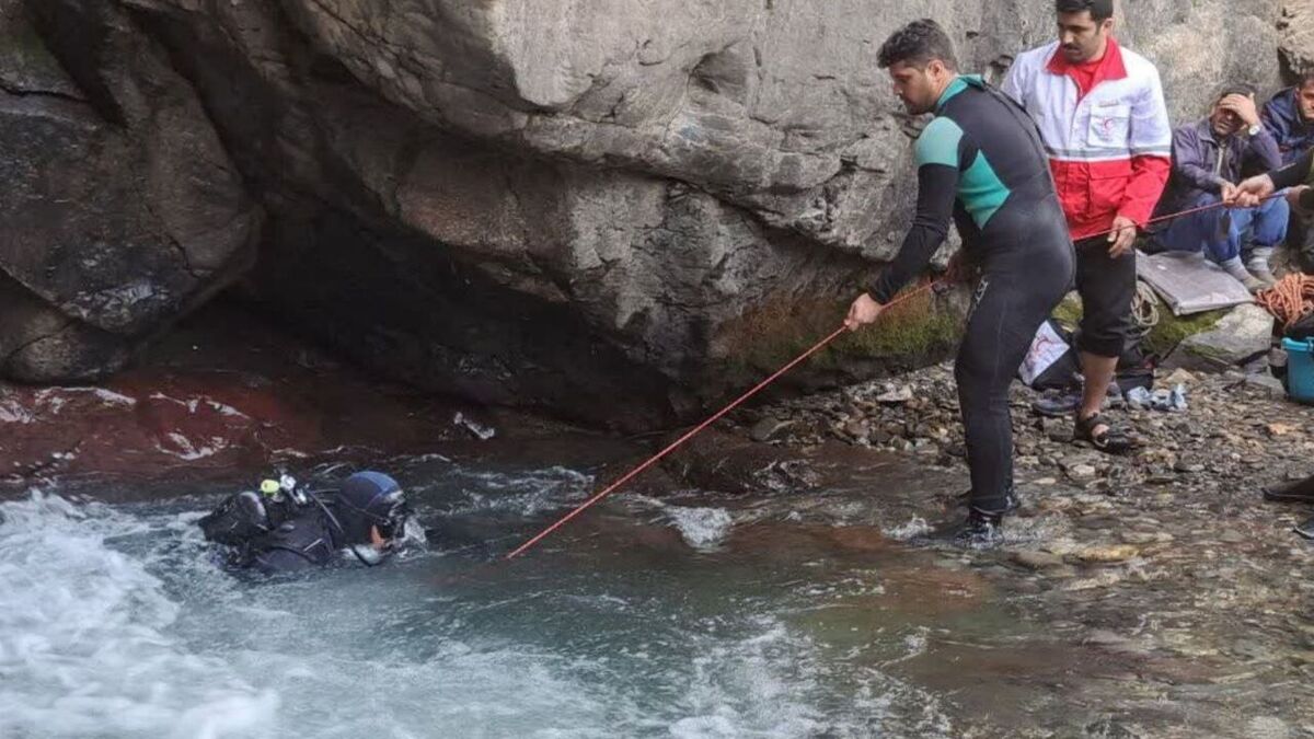حادثه در آبشار اشکور رامسر/ آشنا نبودن با فن شنا پدر و کودک خانواده را به کام مرگ کشاند