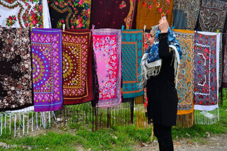 رئیس اداره میراث فرهنگی گنبدکاووس: احیای روسری‌های یاشماق ترکمن به مناسبت هفته حجاب و عفاف