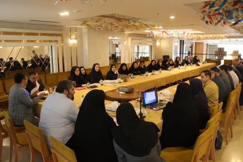 نشست هم‌اندیشی و کارگاه آموزشی ویژه ارزیابان سراسر کشور در مشهد برگزار شد 
