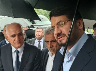 وزیر راه و شهرسازی از معاون نخست‌وزیر آذربایجان استقبال کرد