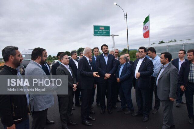 بازدید وزیر راه ایران و معاون نخست وزیر آذربایجان از زیرساخت های حمل و نقل آستارا