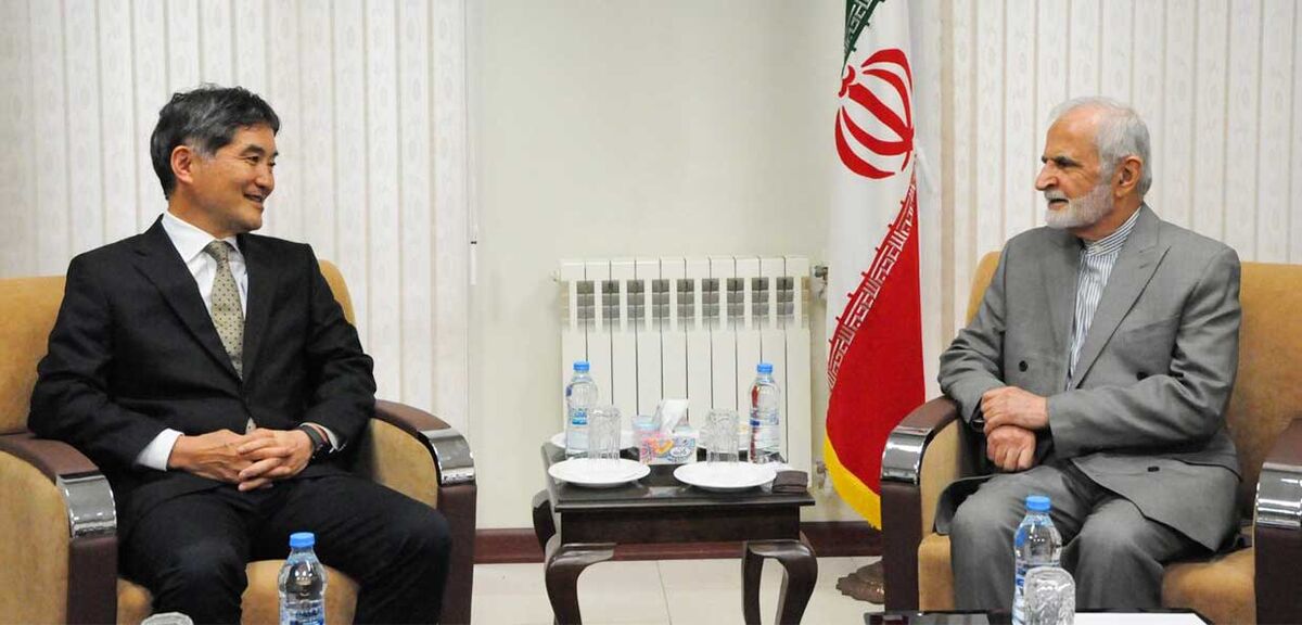 ضربت متقابل دیپلمات‌ها / واکنش‌ هوشمندانه وزیرخارجه و رئیس شورای روابط خارجی کشورمان در قبال مواضع اخیر روس‌ها چه پیامی داشت