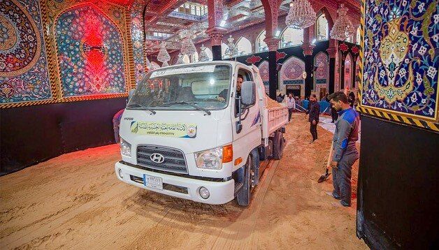 حرم امام حسین(ع) برای حضور دسته عزاداری طویریج آماده شد