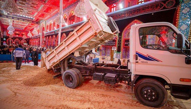 حرم امام حسین(ع) برای حضور دسته عزاداری طویریج آماده شد