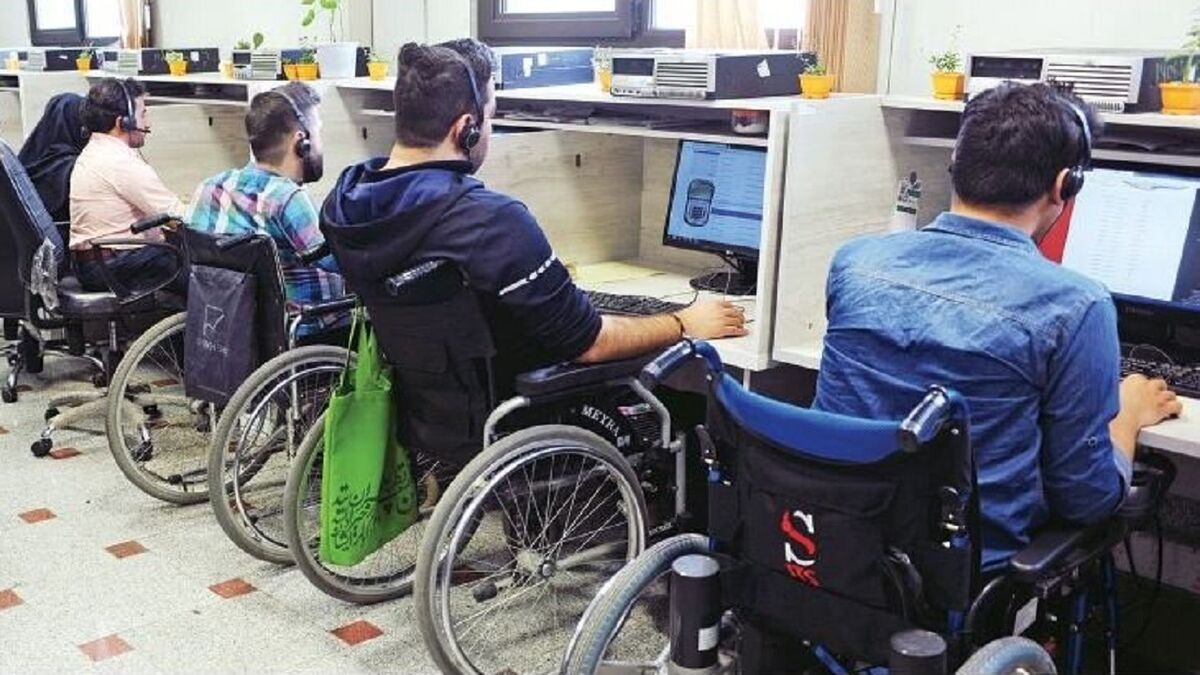وزیر کار خبر داد: جذب ۴۳۰۰ معلول با برگزاری آزمون استخدامی/ معلولان نباید تحت هیچ شرایطی در انزوا باشند 