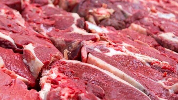واردات روزانه بیش از ۱۳۰ هزار تن گوشت قرمز