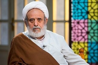 هیچ فردی با فشار دین‌دار نمی‌شود