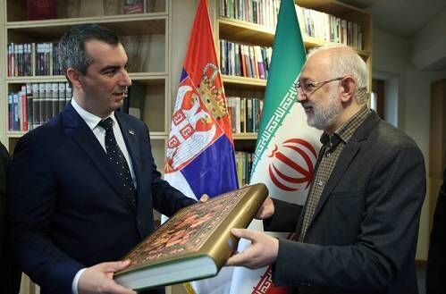 اهدای ۵ نسخه تاریخی صربستان به کتابخانه ملی ایران