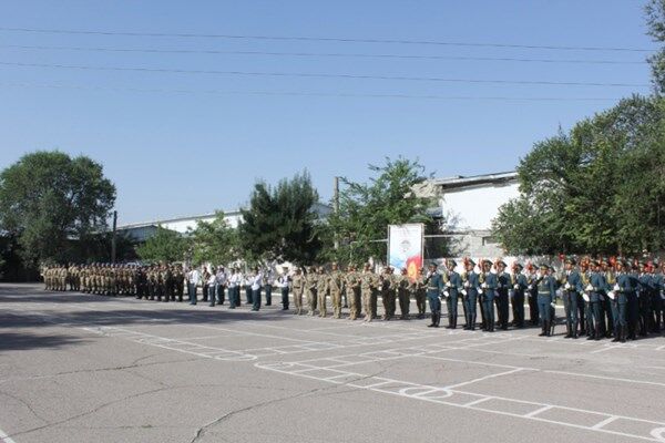 رزمایش مشترک گاردهای ملی نظامی ازبکستان و قرقیزستان+تصاویر