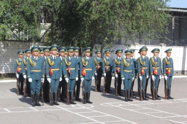 رزمایش مشترک گاردهای ملی نظامی ازبکستان و قرقیزستان+تصاویر