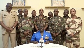 درخواست کودتاچیان از کشورهای خارجی: در امور داخلی نیجر دخالت نکنید