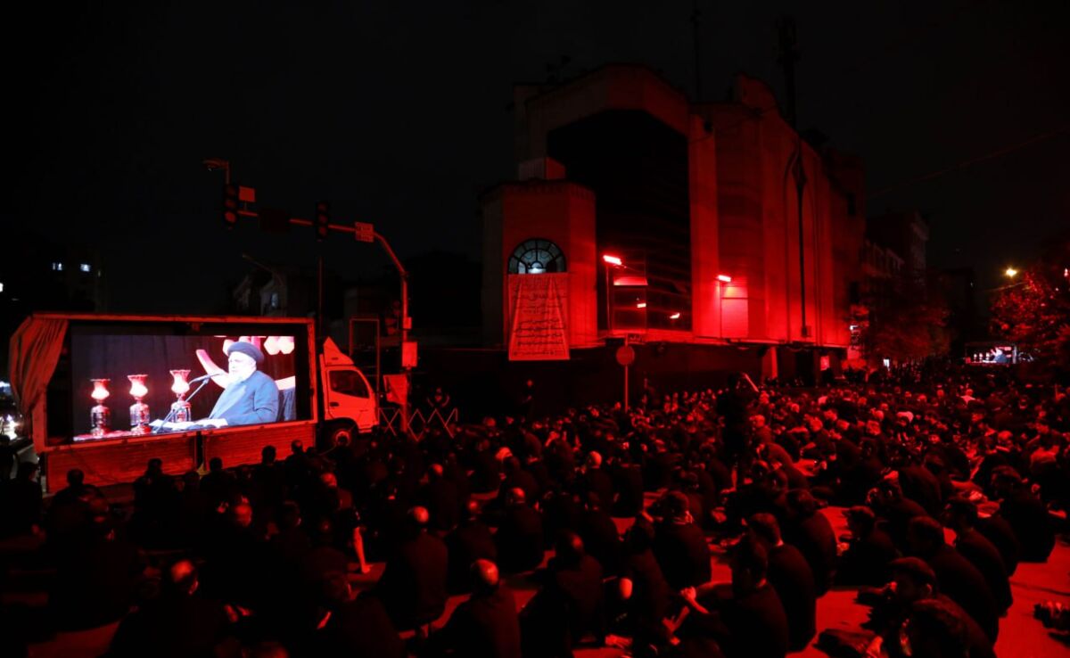 تمام ایران عزادار علمدار کربلا شد+عکس و فیلم