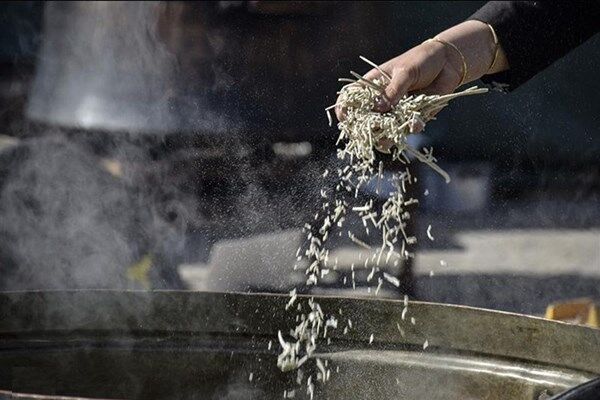 درختهای پسته رفسنجان نذر عباس (ع) میشوند