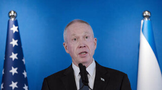 رسانه عبری: گالانت برای تشکیل دولت وحدت با گانتس و لاپید تلاش می‌کند