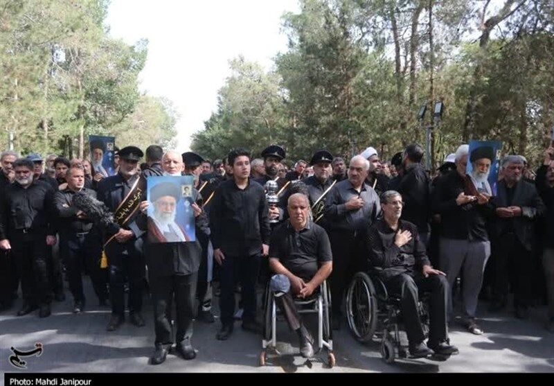 پیکرهای آیتالله رحیمیان و سردار شهید خطابخش در گلستان شهدای اصفهان آرام گرفتند+تصویر