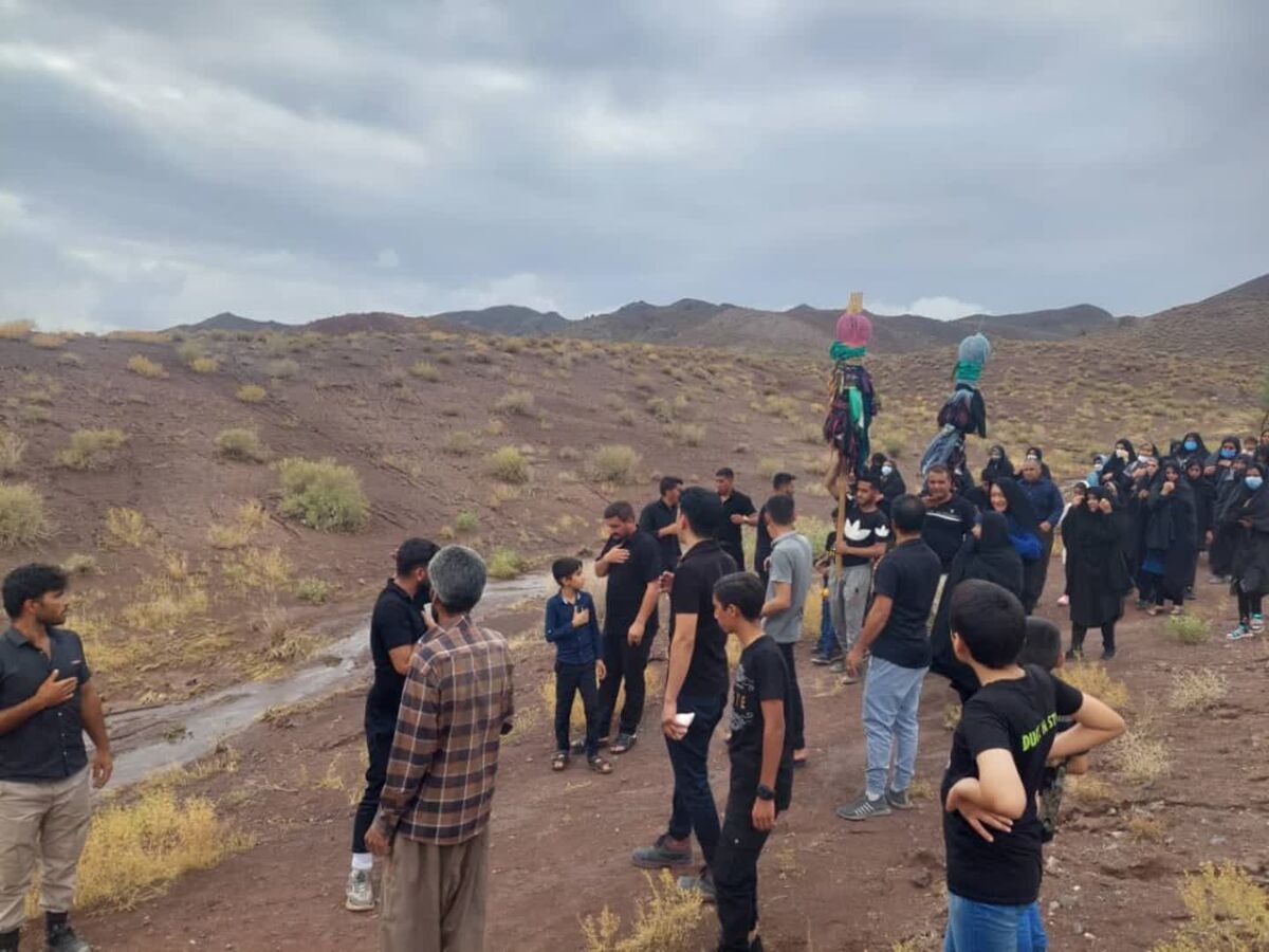 روایتی از آیین «علمبندی» با قدمت «سیصدساله» در بردسیر