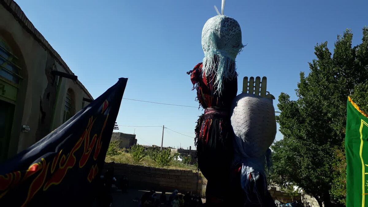 روایتی از آیین «علمبندی» با قدمت «سیصدساله» در بردسیر