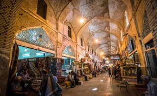 بازار قزوین از روزگار ناصرخسرو تا همین حالا پررونق است/ قدم زدن در دالان تاریخ