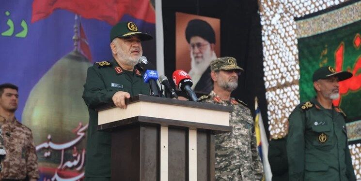 فرمانده کل سپاه: ملت ایران به همه تهدیدات در لحظه پاسخ پشیمان‌کننده می‌دهد