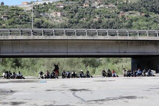 گزارش «پزشکان بدون مرز» از بدرفتاری با مهاجران در مرز فرانسه و ایتالیا