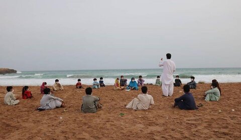 گفتوگو با پدر کتابخانههای مردمی سیستان و بلوچستان درباره کار بزرگی که در ترویج کتابخوانی کرده است/ خانه امید