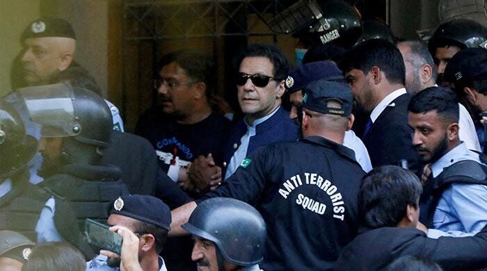 عمران خان: بازداشت من گامی در جهت تحقق توطئه انگلیس است