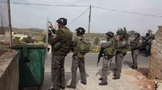 مصادره اموال فلسطینیان از سوی نظامیان صهیونیست در جنوب الخلیل