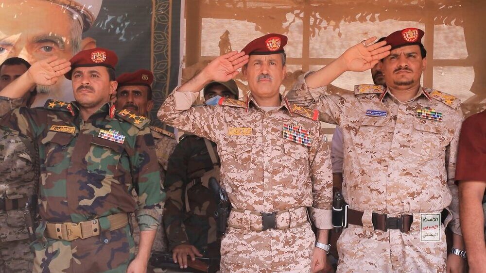 وزیر دفاع یمن: می‌توانیم قواعد جدید درگیری با دشمن را تعیین کنیم