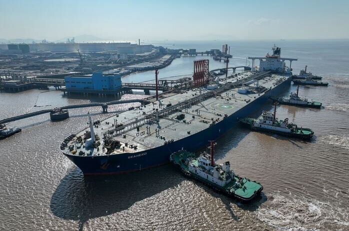 واردات نفت چین به پایین‌ترین رکورد امسال سقوط کرد