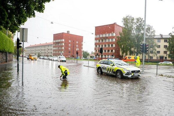 هشدار قرمز برای سیل در نروژ و سوئد+فیلم و عکس