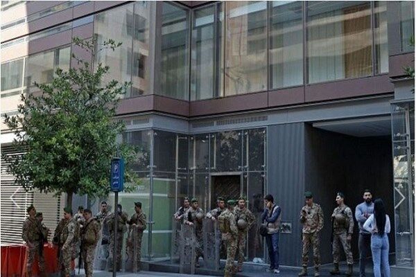 پرتاب کوکتل مولوتف به سفارت سوئد؛ استکهلم خواهان اقدام لبنان شد