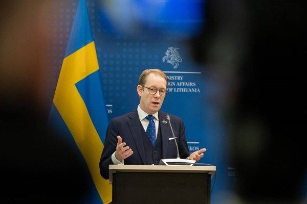 پرتاب کوکتل مولوتف به سفارت سوئد؛ استکهلم خواهان اقدام لبنان شد