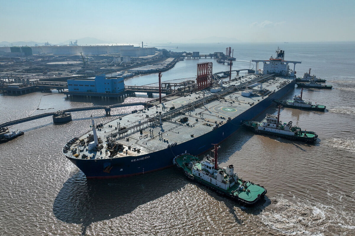 افزایش ۱۲.۴ درصدی واردات نفت خام چین با قیمت ارزان تر