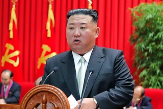 رهبر کره شمالی خواستار افزایش تولید موشک شد