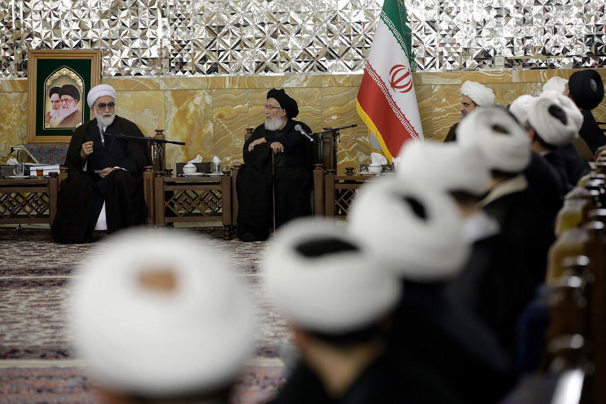 مشهد ظرفیت تبدیل شدن به مرجعیت علمی جهان تشیع را دارد مشهد ظرفیت تبدیل شدن به مرجعیت علمی جهان تشیع را دارد