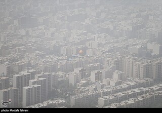 وضعیت هوای تهران ۱۴۰۲/۰۵/۲۶؛ تداوم تنفس هوای "آلوده" به واسطه ازن