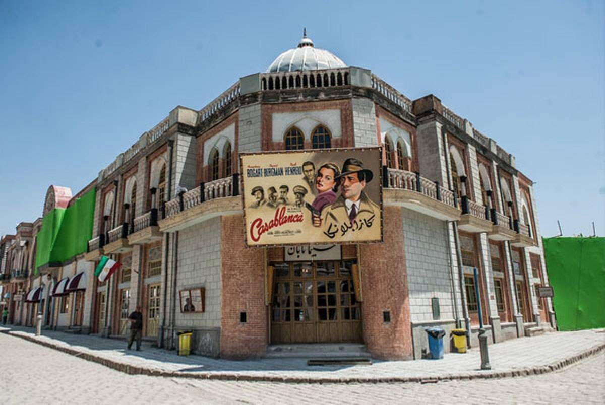 پخش تصاویر مراحل ساخت هشت ساله شهرک سینمایی در شبکه دو 