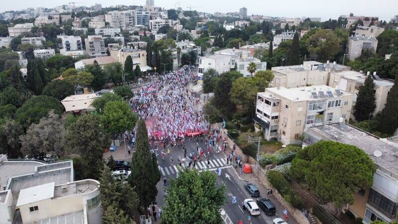 سی و سومین هفته اعتراضات در سرزمینهای اشغالی/ لاپید: دولت نتانیاهو سقوط خواهد کرد + عکس