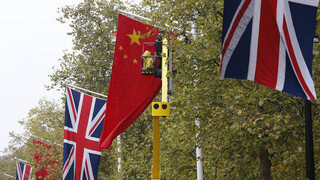 تایمز: مقامات انگلیس از به کار بردن عنوان «متخاصم» برای چین و روسیه منع شده‌اند