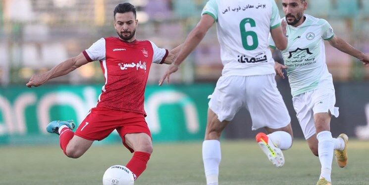 باخت یک نیمه ای پرسپولیس مقابل ذوب آهن با گل به خودی