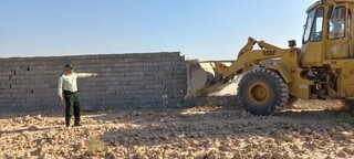 حکم تخریب ۴۲۰ هکتار از ساخت و سازهای غیر مجاز در مشهد اجرا شد