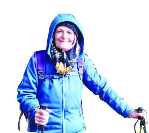 صعود به بلندترین قله‌های ایران در ۷۸ سالگی / درباره مادربزرگ نیکوکاری‌که نشان داده سن فقط یک عدد است

