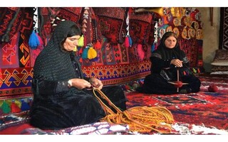 زنان روستایی و عشایری نقش محوری در تولید دارند