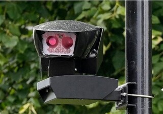 دوربین‌های ترافیکی لندن مورد حمله معترضان قرار گرفت