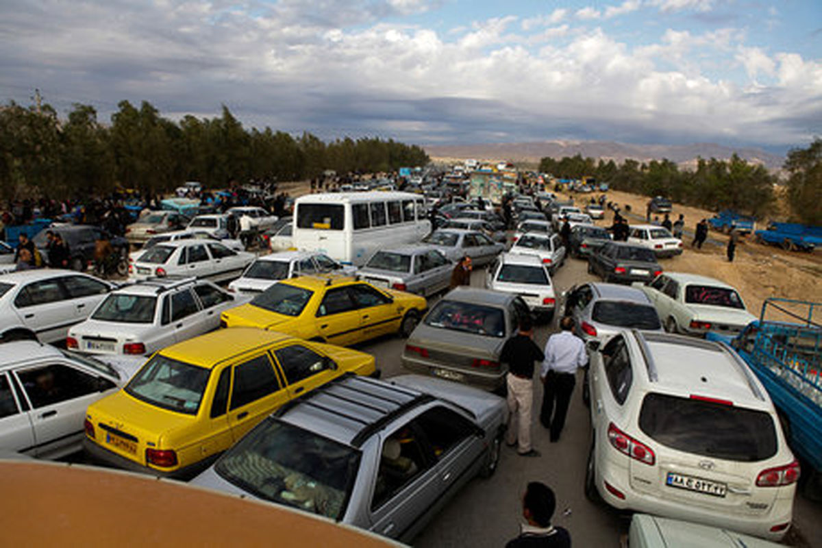 درخواست از زائران اربعین: ترافیک در مرز مهران؛ از مرزهای دیگر به عراق بروید