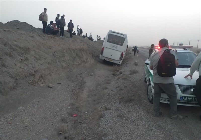 تصادف اتوبوس ‌در محور مهران به دهلران/ ۲ نفر کشته و ۱۲ نفر دیگر مصدوم شدند
